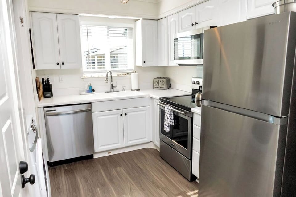 Kitchen- with washer and dryer as well
