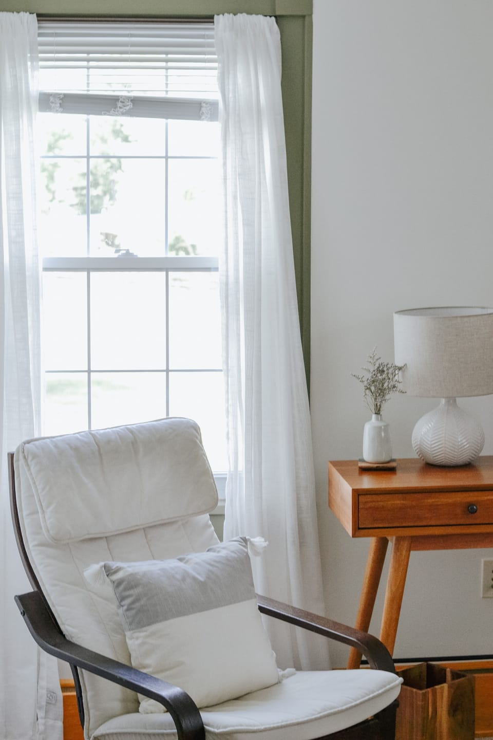Bedroom seating