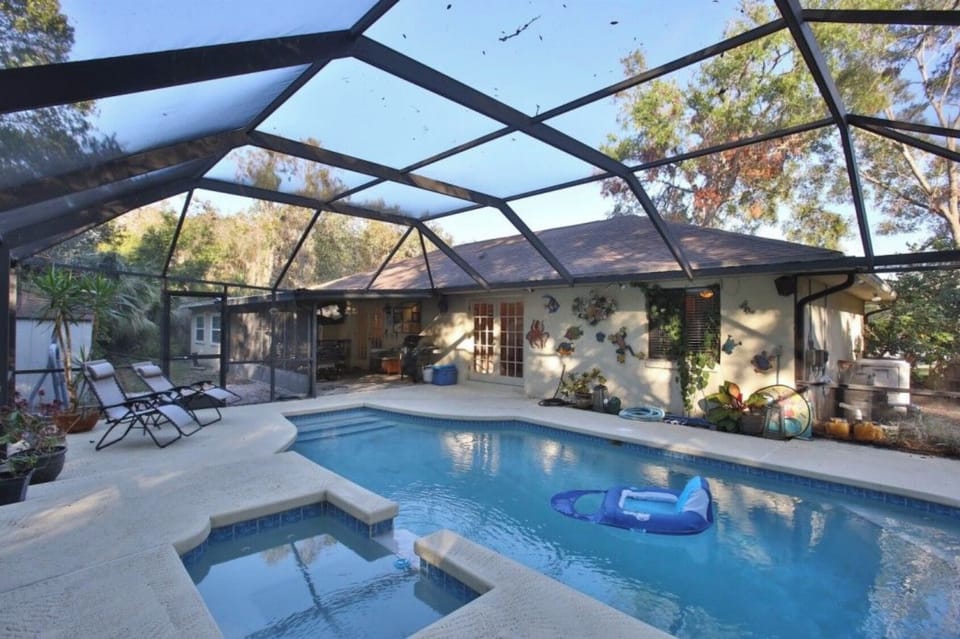 Welcome to Paradise!   