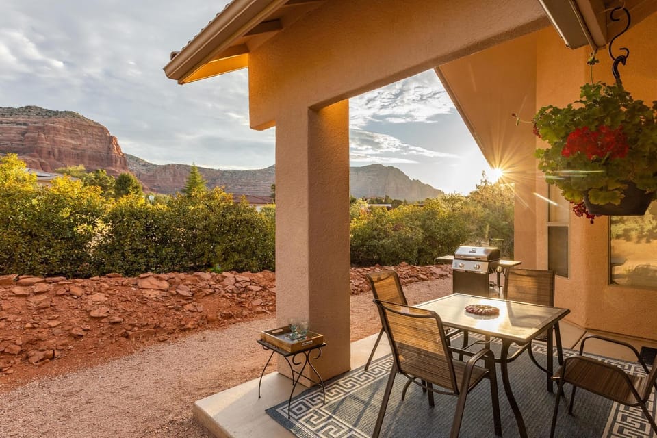 Outdoor Grill and Seating Area great for enjoying the Beautiful views of Arizona's Tropical Desert sunsets.