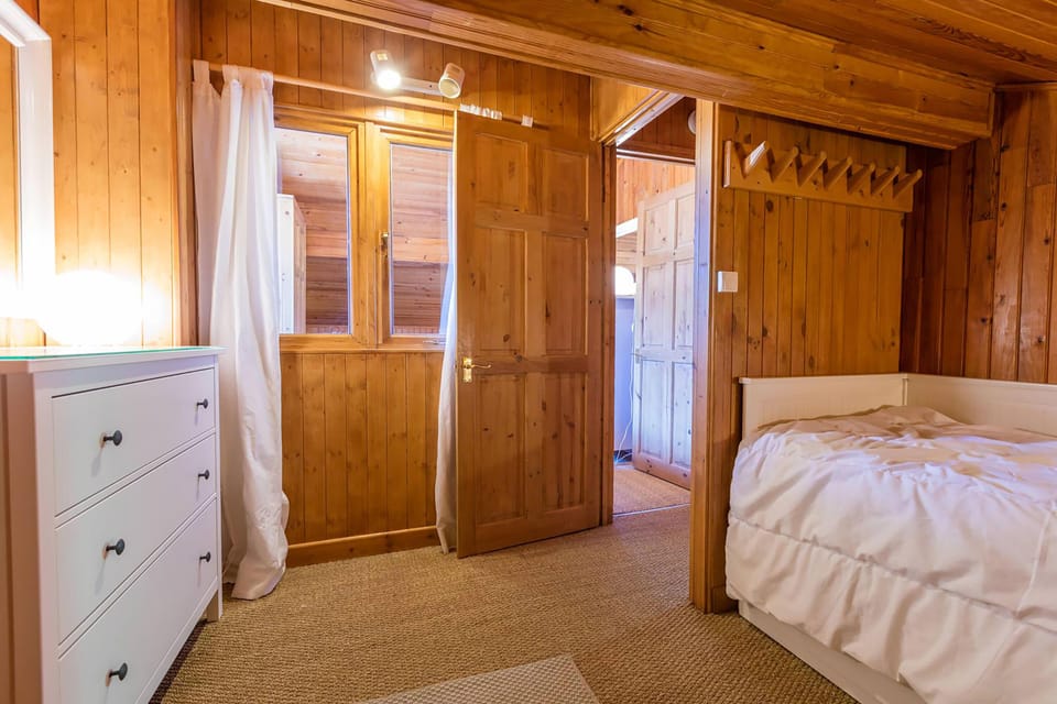 Bedroom 3 - single cabin bed with pull-out bed to become a third double bed