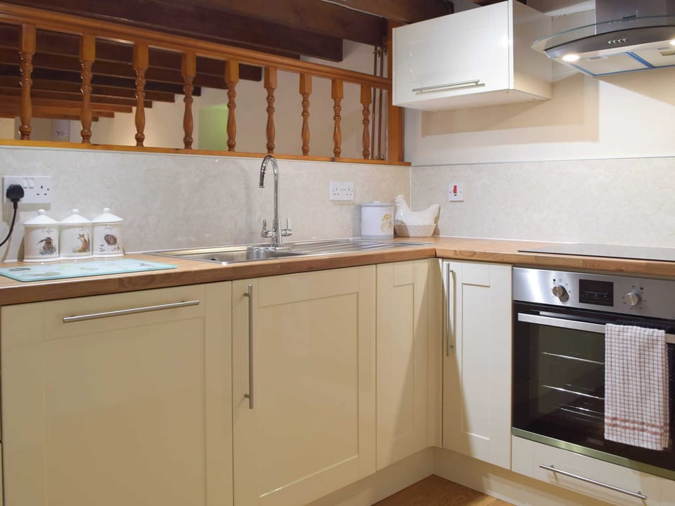 Kitchen | Hay Barn - Dinas Country Club, Dinas Cross, near Newport