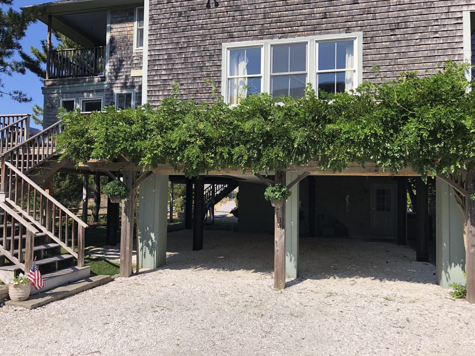 Front of house /parking 