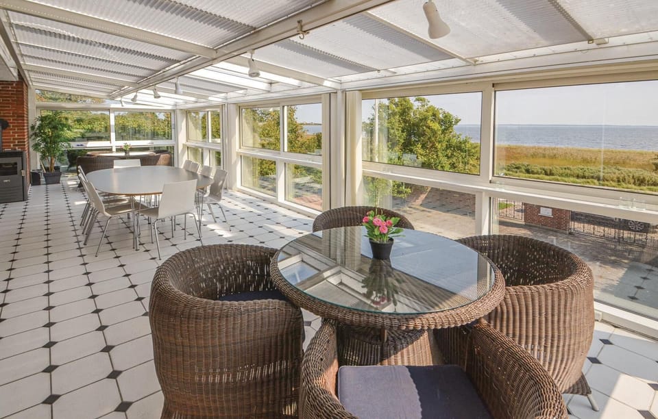 balcony-terrace