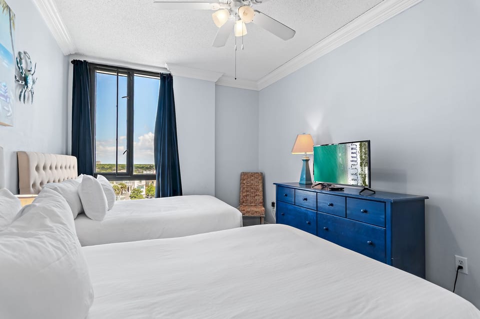 Guest bedroom