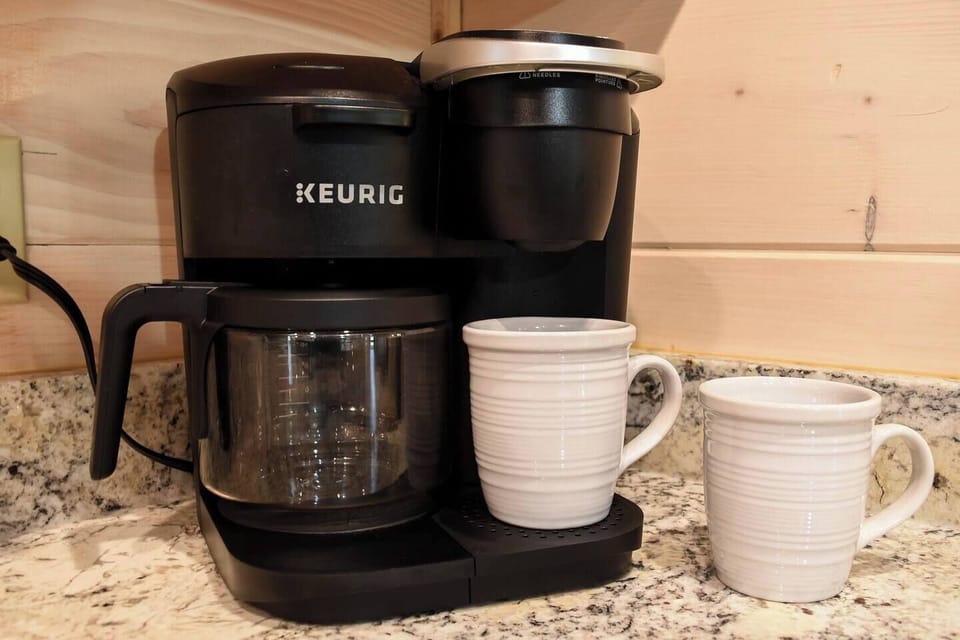 Keurig Duo can brew a coffee pod or an entire pot of coffee