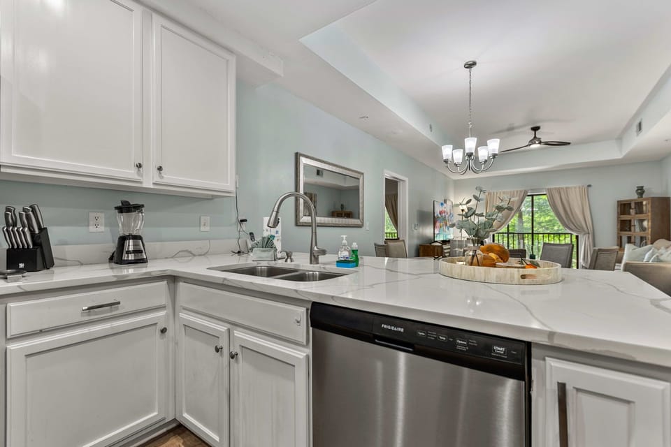 3-web-or-mls-LetsGoClick-004