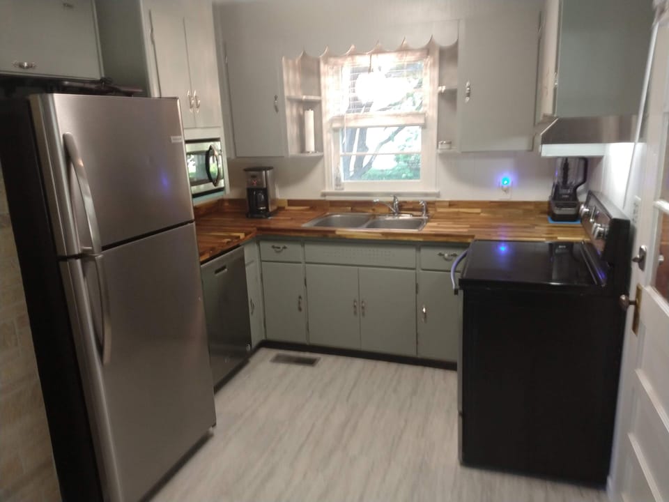 Fully equipped kitchen