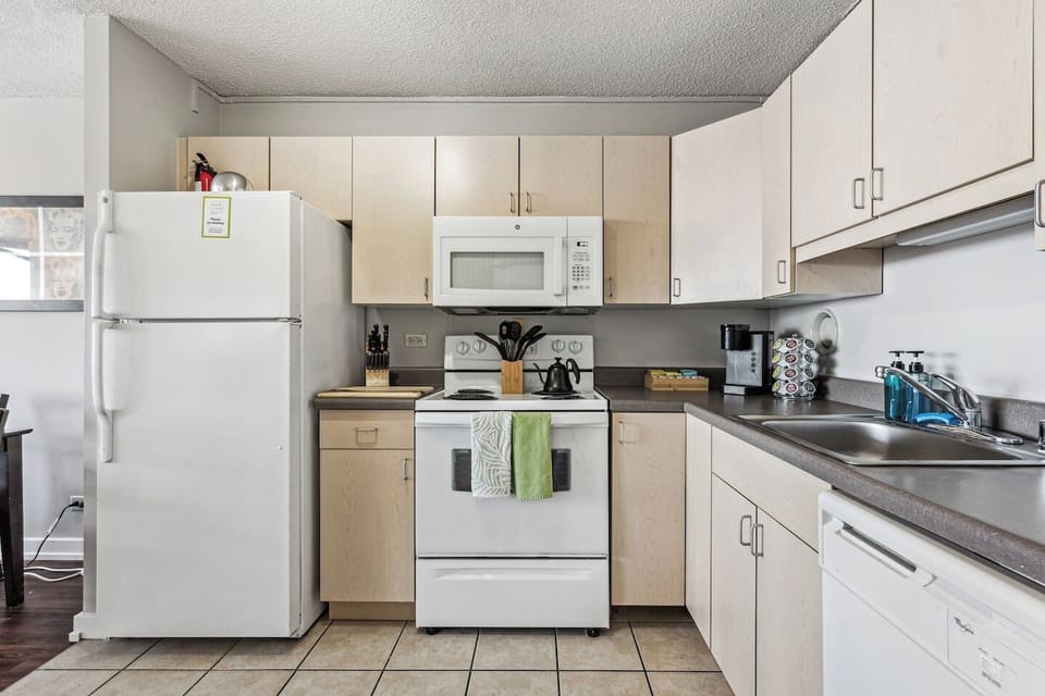 Fully equipped kitchen perfect for home cooked meals.