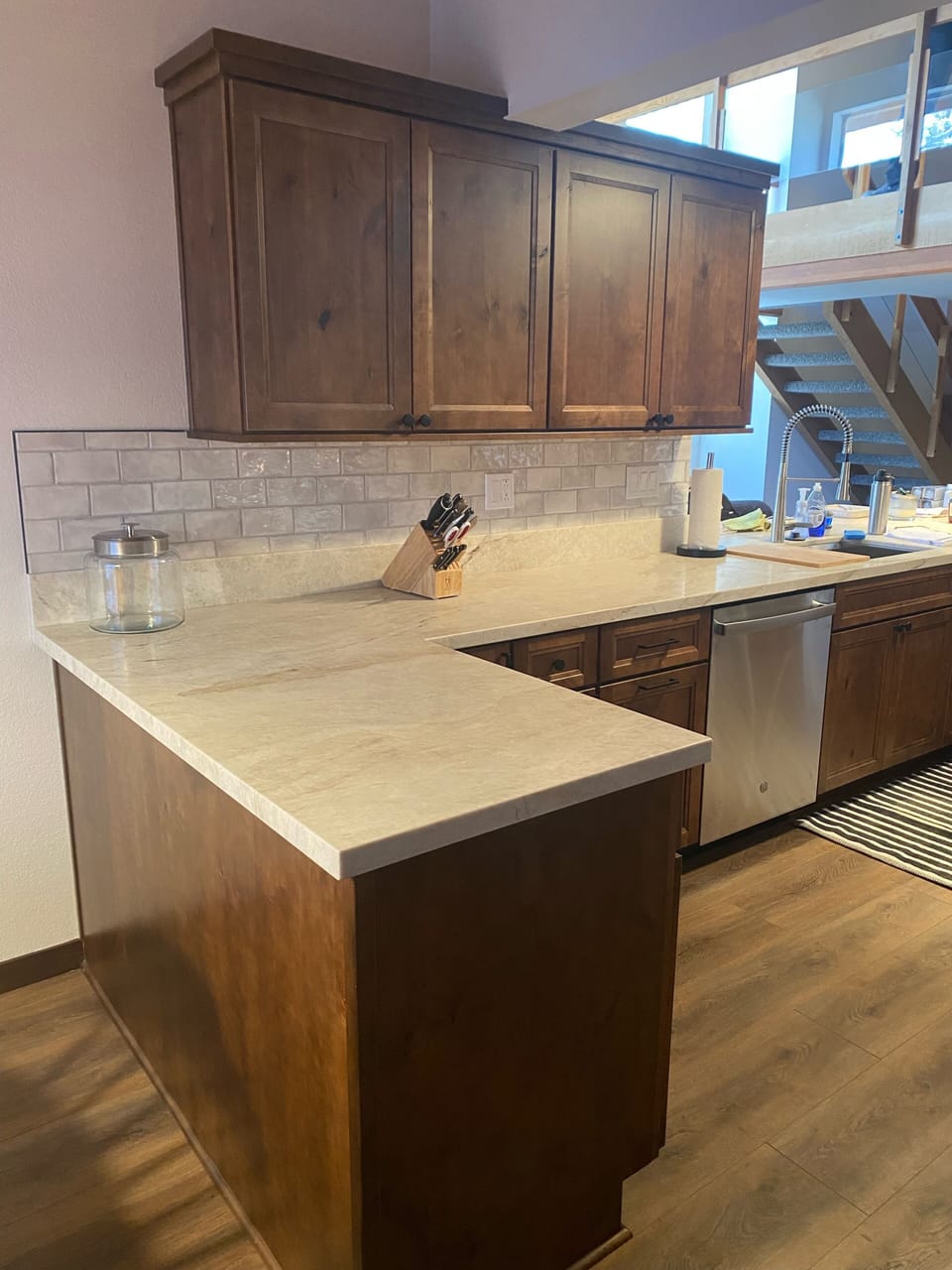Full Kitchen.