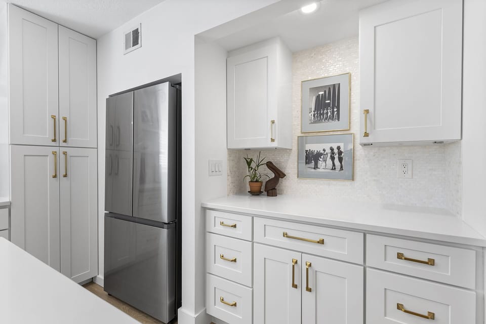 Fully Renovated Kitchen