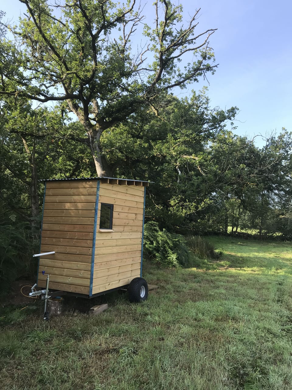 Donkey closet! Loo, shower and washing up .
