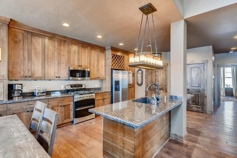 Large Kitchen