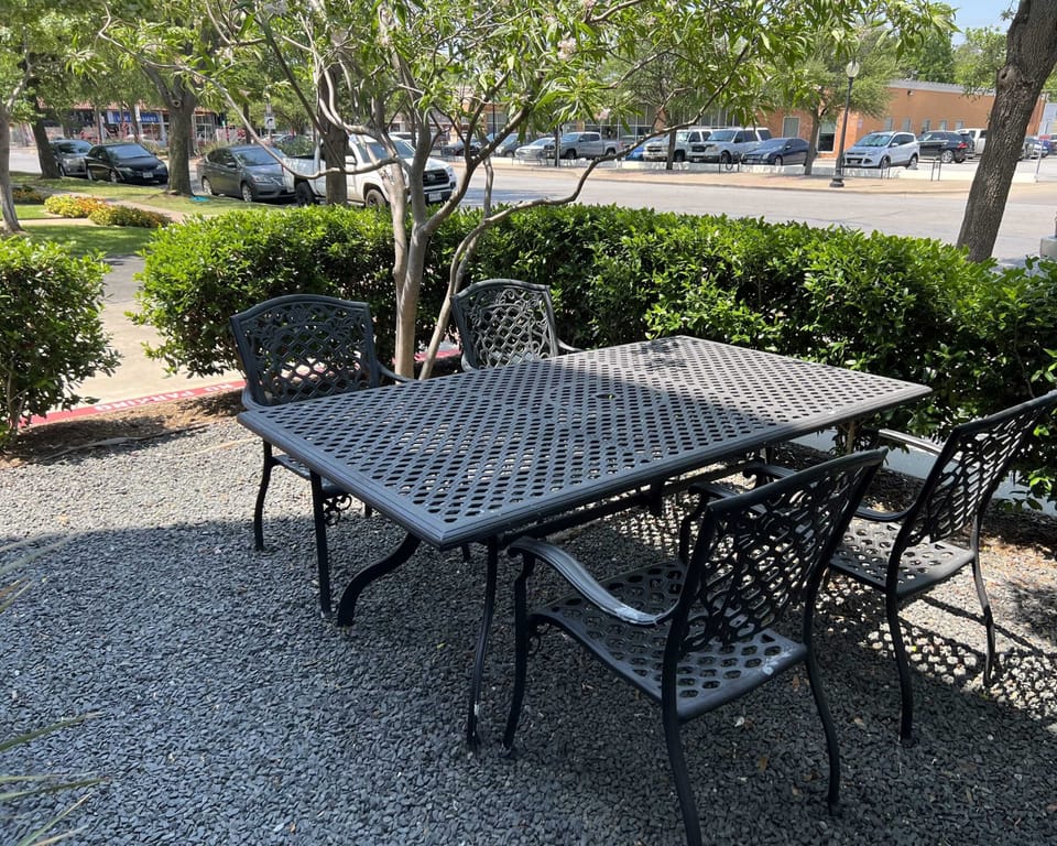 Outdoor dining