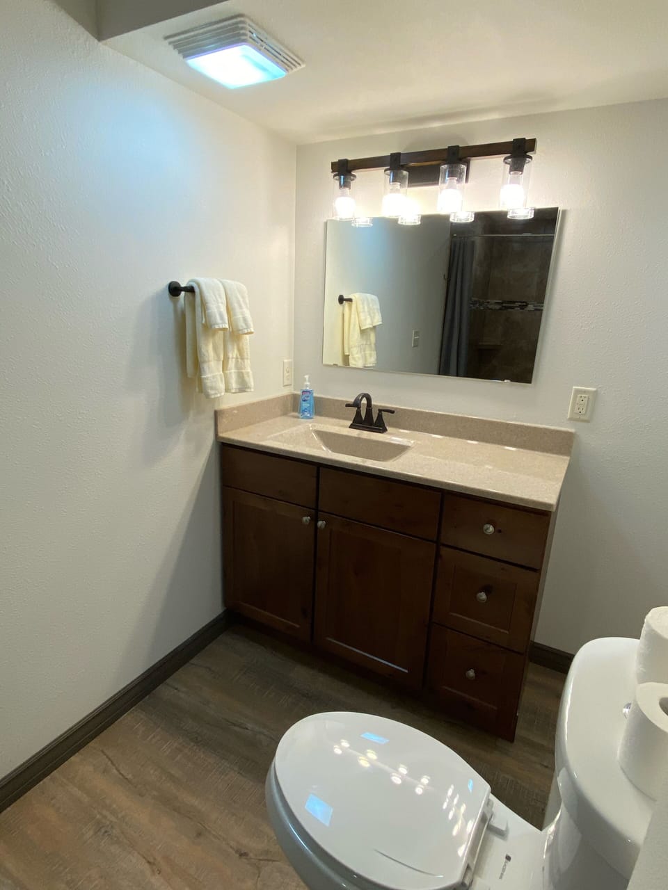 Bedroom #3 bathroom