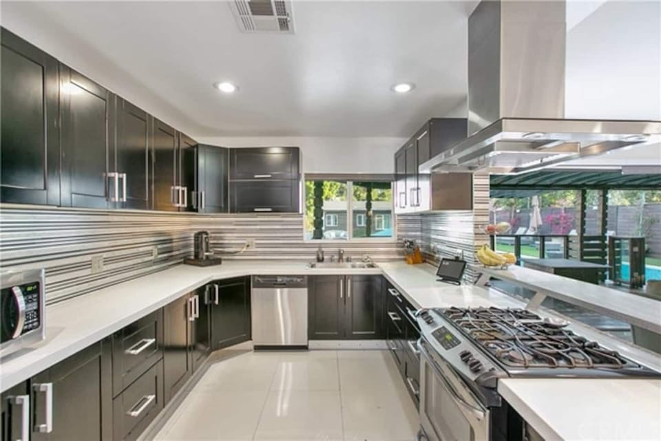 kitchen in the main house, has been updated!
