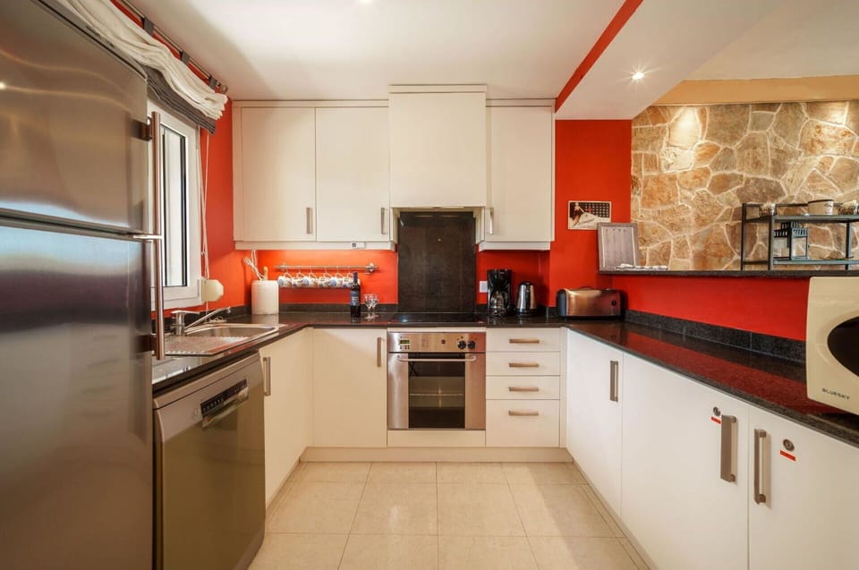 Cabinetry, Countertop, Kitchen, Building, Sink, Wood, Kitchen Stove, Floor, Flooring, Major Appliance