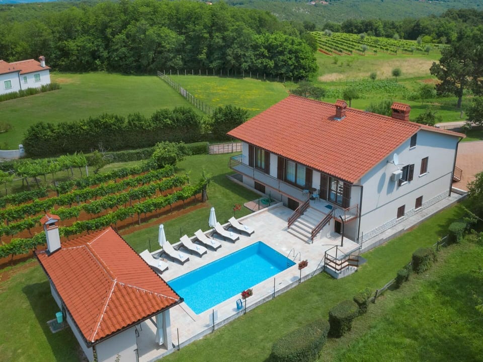 Property, House, Roof, Aerial Photography, Building, Rural Area, Land Lot, Real Estate, Hill Station, Estate