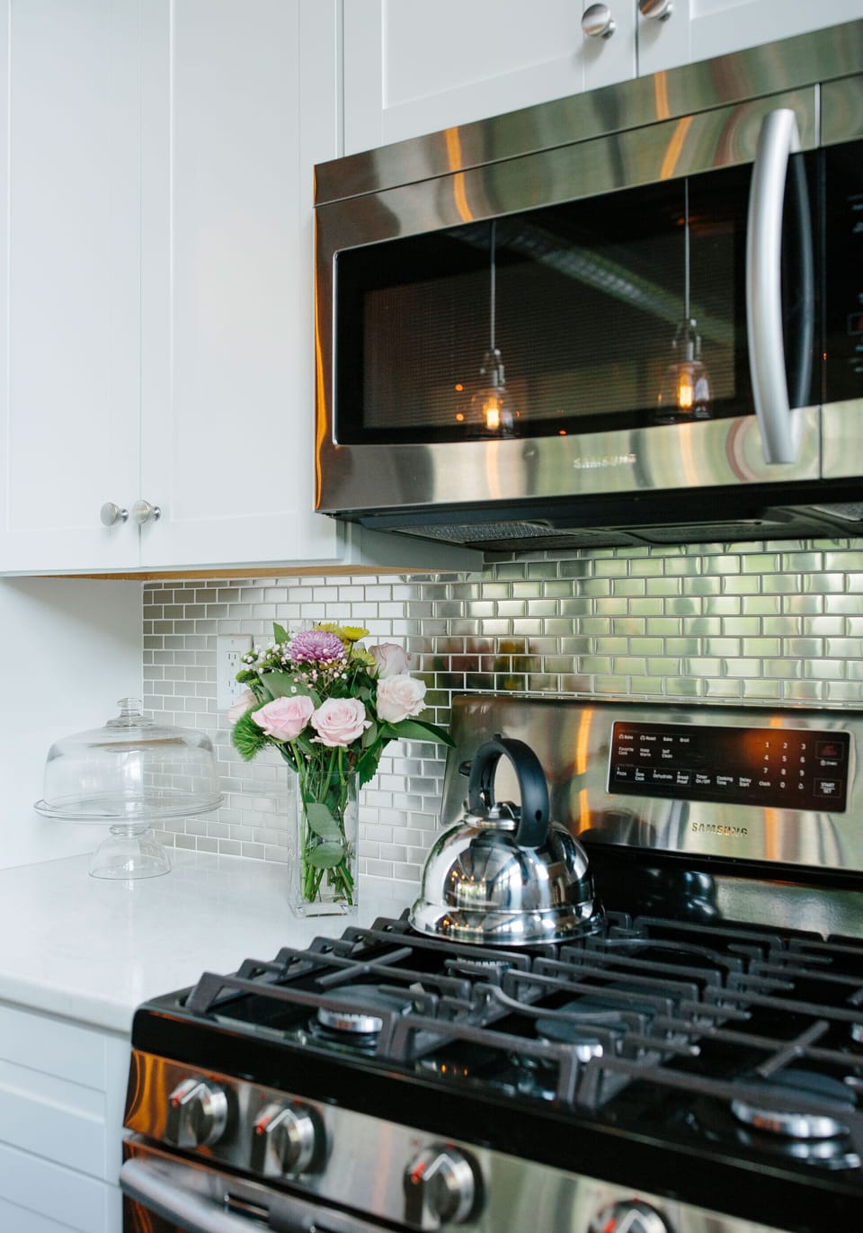 Well-equipped kitchen with all new appliances.