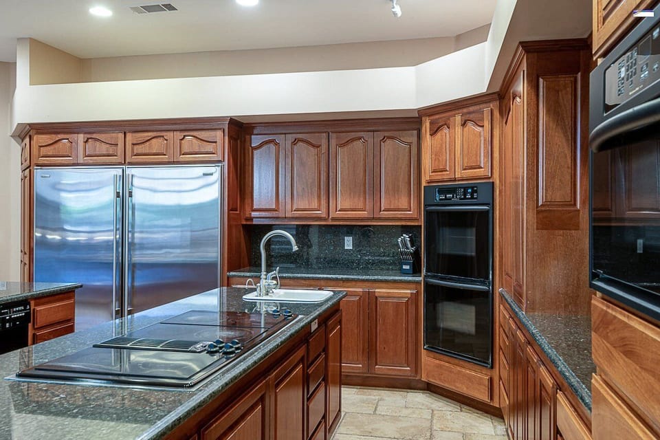 Fully-equipped chef's kitchen