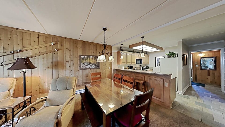 Chair, Furniture, Flooring, Hardwood, Indoors