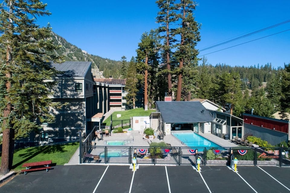3 Spas, Pool, and Sauna