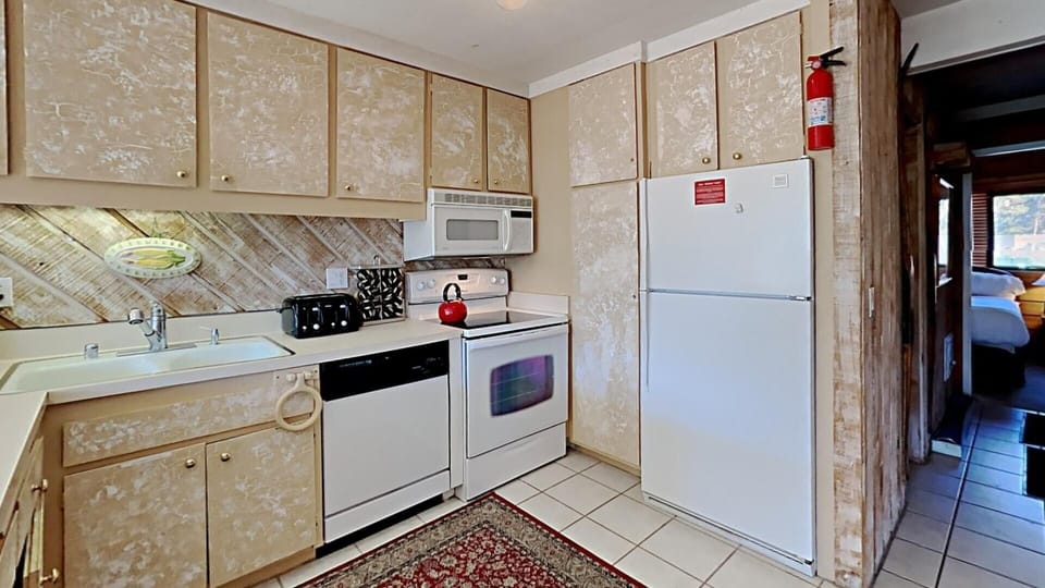 Enjoy Your Own Full Size Kitchen for Yummy Meals Off the Mountain