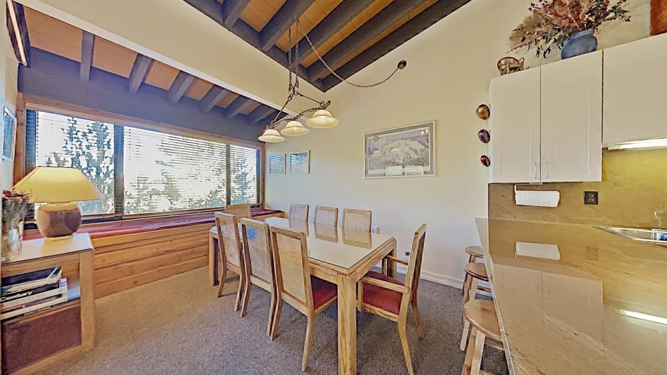 Chair, Furniture, Hardwood, Flooring, Building