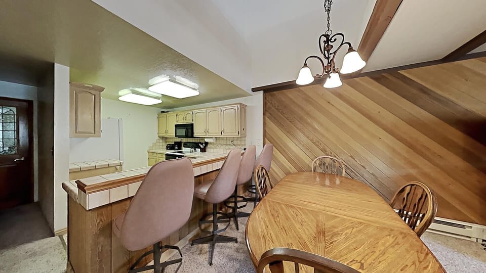 Dining Area and Bar Seating