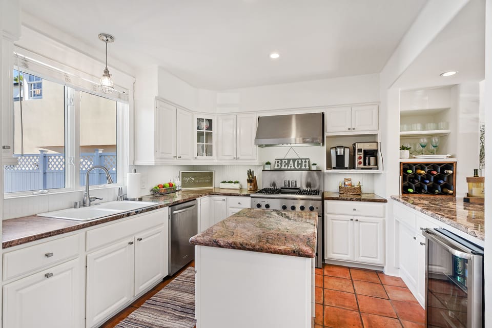 Well stocked kitchen 