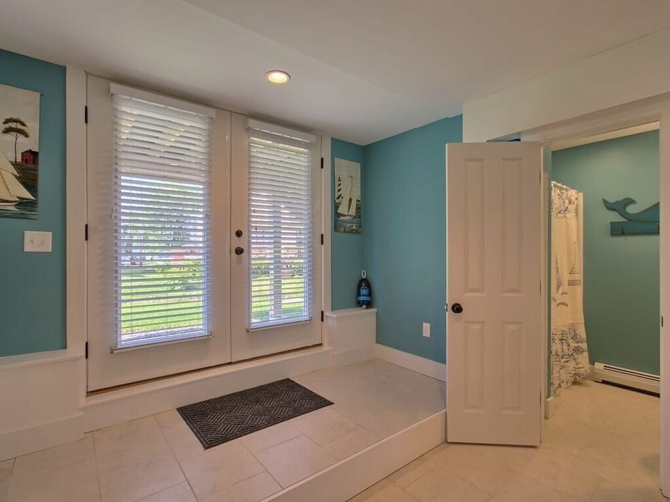 Lower Level Bathroom with shower