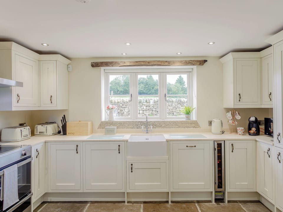 Kitchen | Alton Hall Cottage, Alton, nr Chesterfield