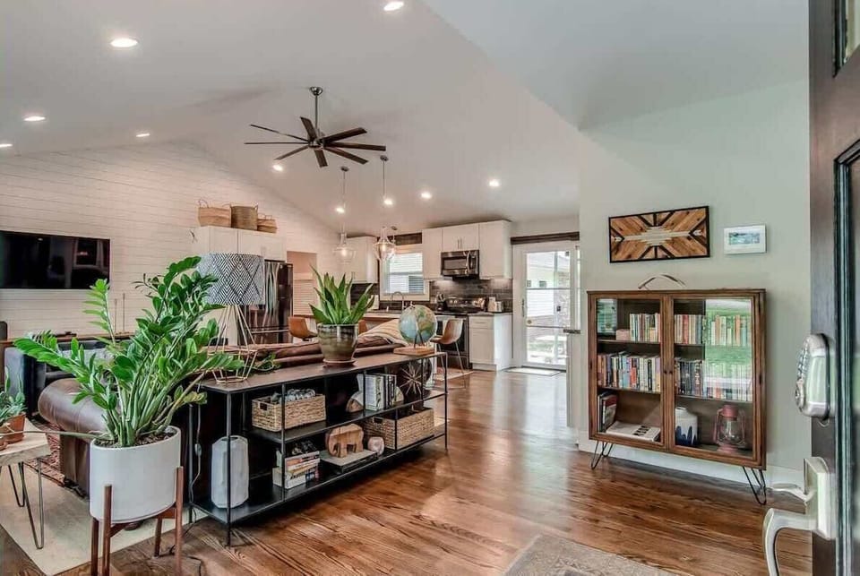 Vaulted ceilings, and hardwood floors throughout 