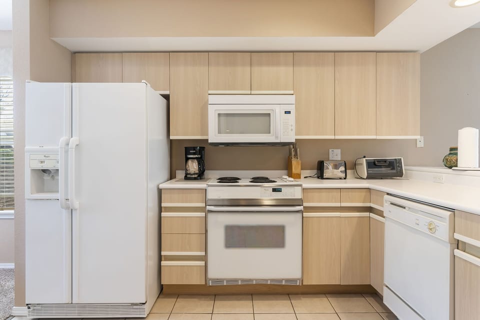 Full Kitchen