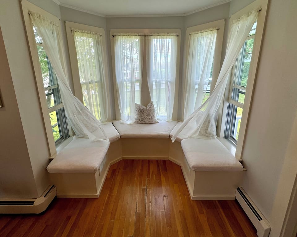 Cushion bench for bay window  in living room