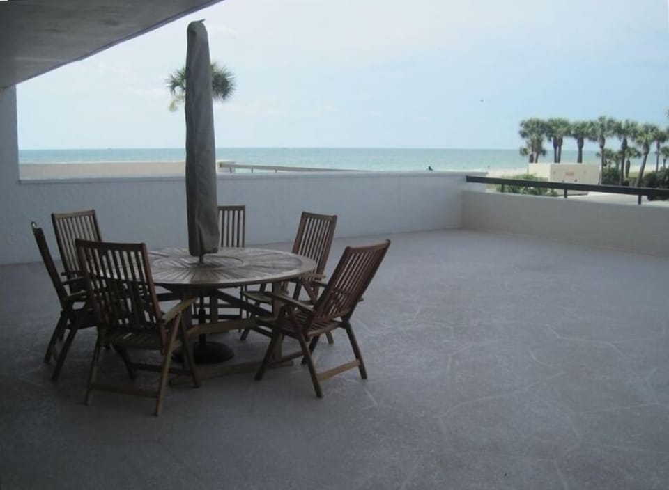 Extra Large balcony, dining set, patio furniture, view and hear the ocean.