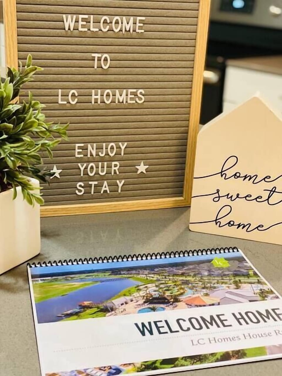 D6d89cf2 07a3 44a3 8100 f2f274e79966