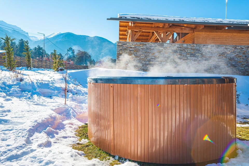Open - air Jacuzzi