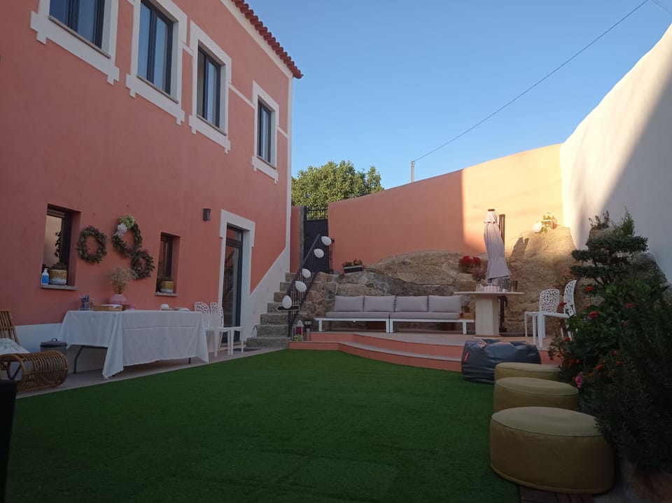 Lounge Exterior ajustado para festas em família e amigos