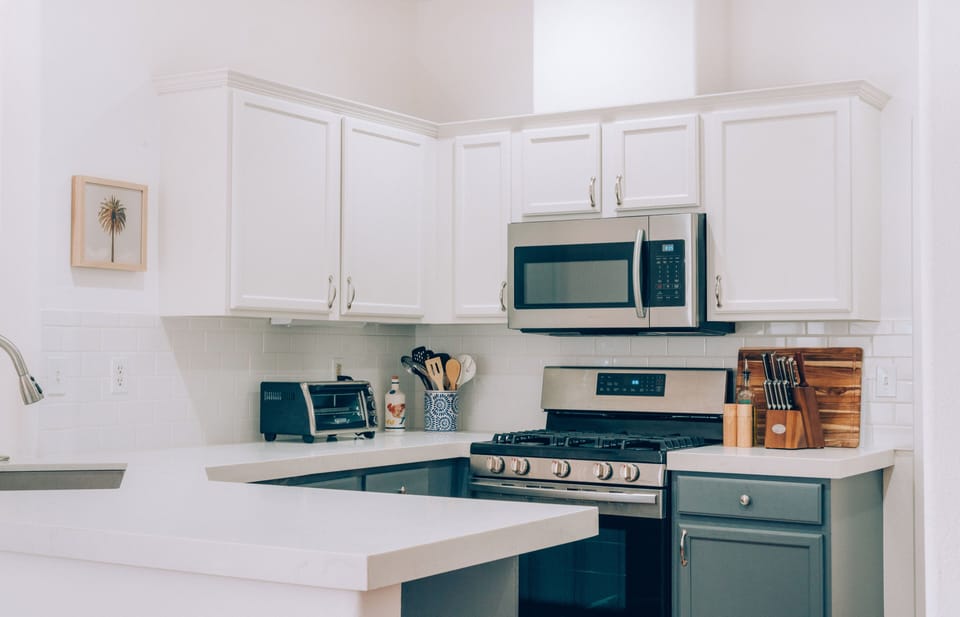 Toaster, oven/stove stop
