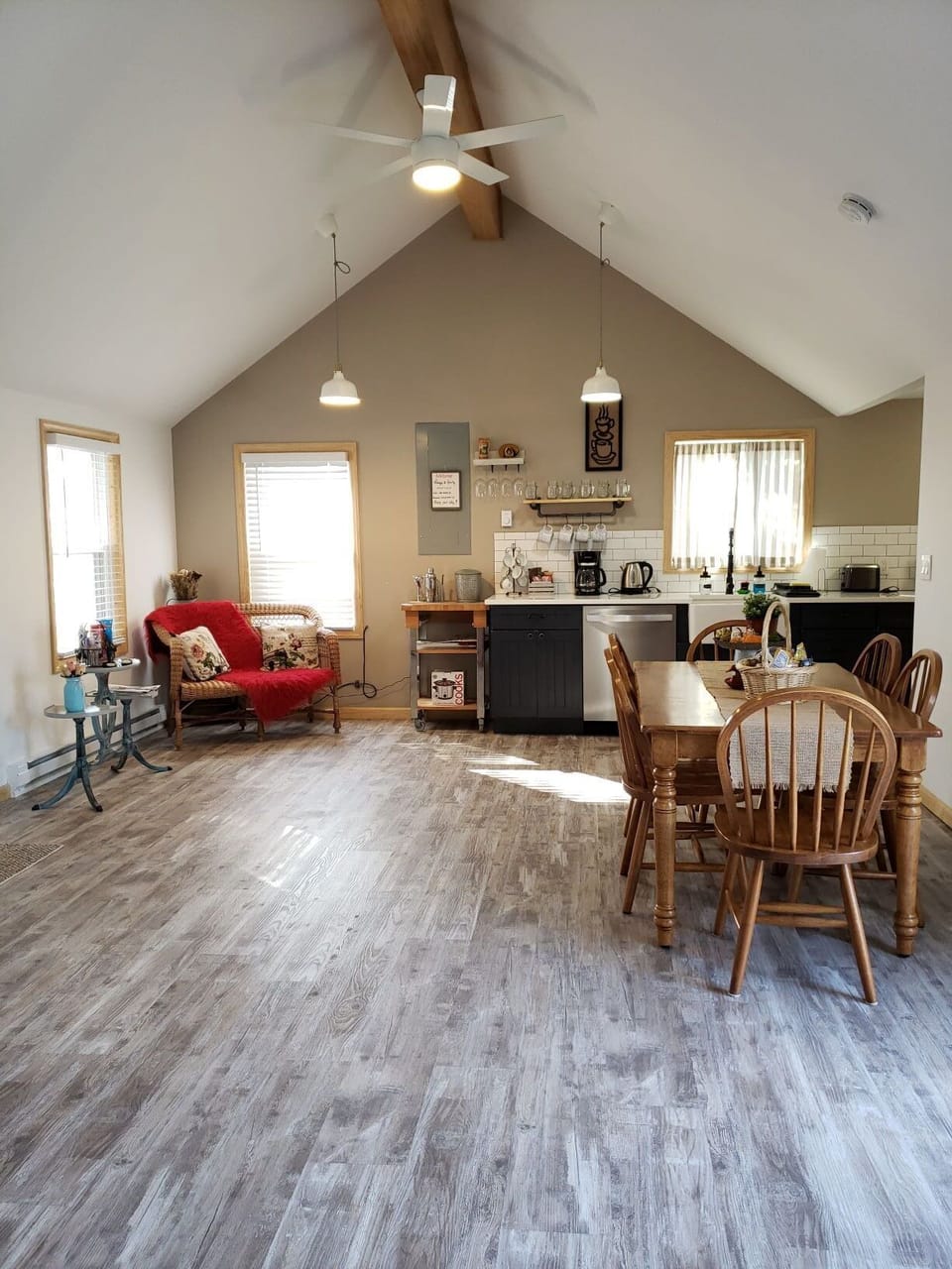 Open space to entertain while cooking