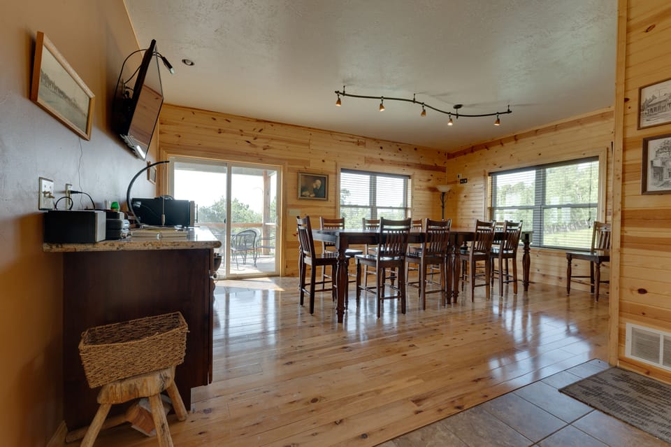 Kitchen seating for 20