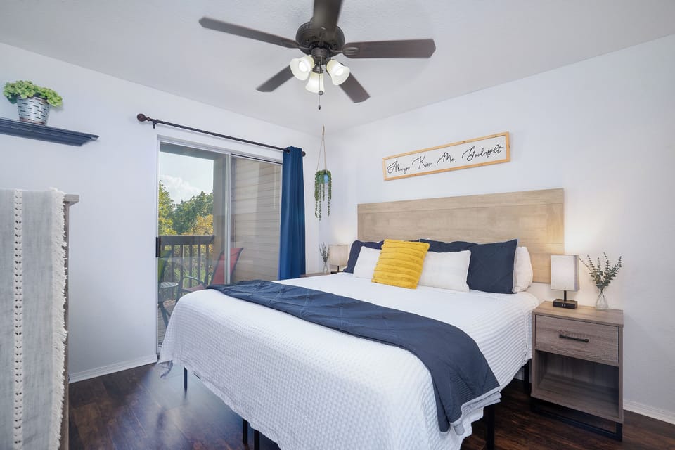 Drift off into sweet dreams in our luxurious king size bed and wake up feeling refreshed in the master bedroom with a private ensuite bathroom.