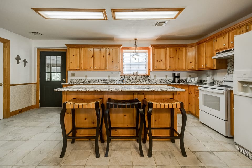 Lunch counter in the kitchen