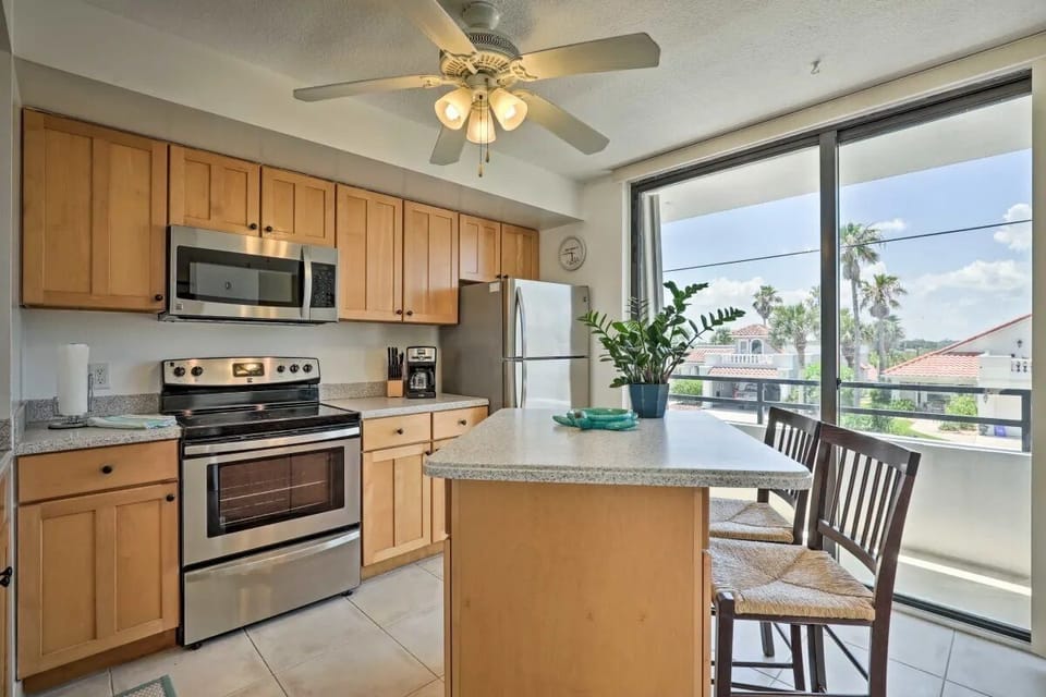 Well equipped kitchen