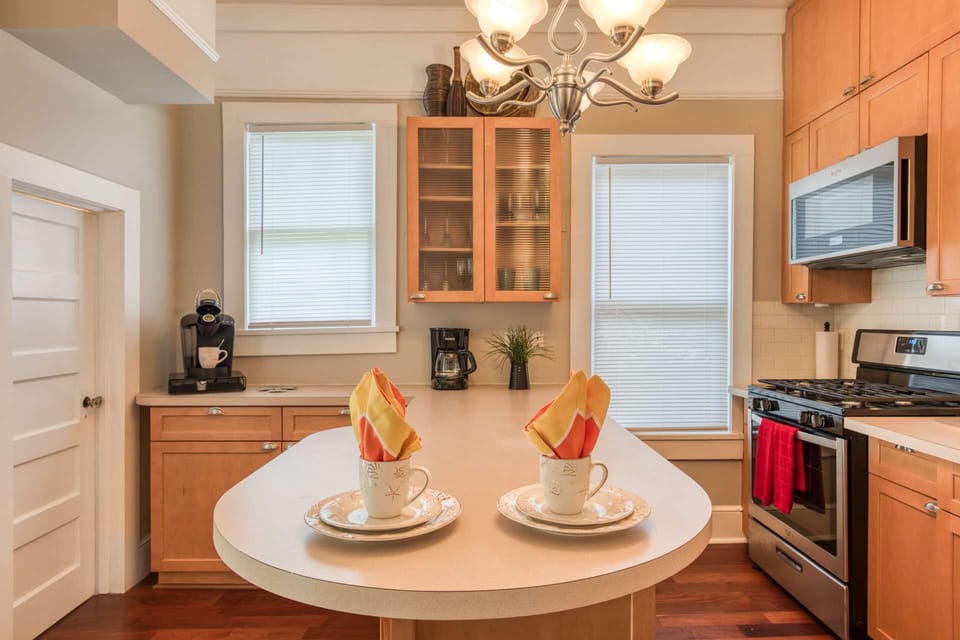 The kitchen is equipped with everything you need to enjoy your favorite meal.
