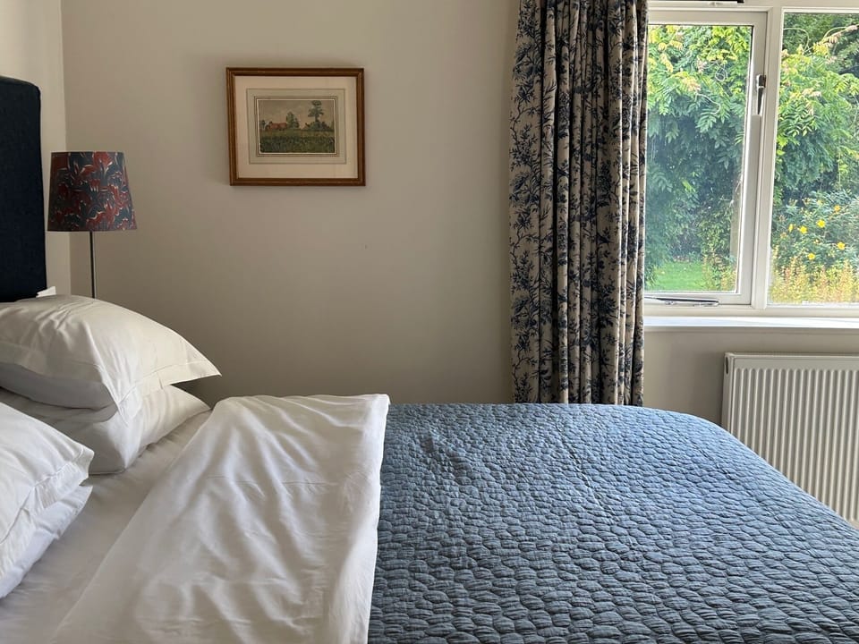 Summer Bough bedroom with views over the garden