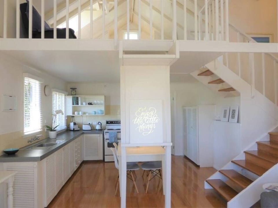 Take a break from dining out and whip up a home-cooked meal in the fully-equipped kitchen overlooking the River Derwent. 
