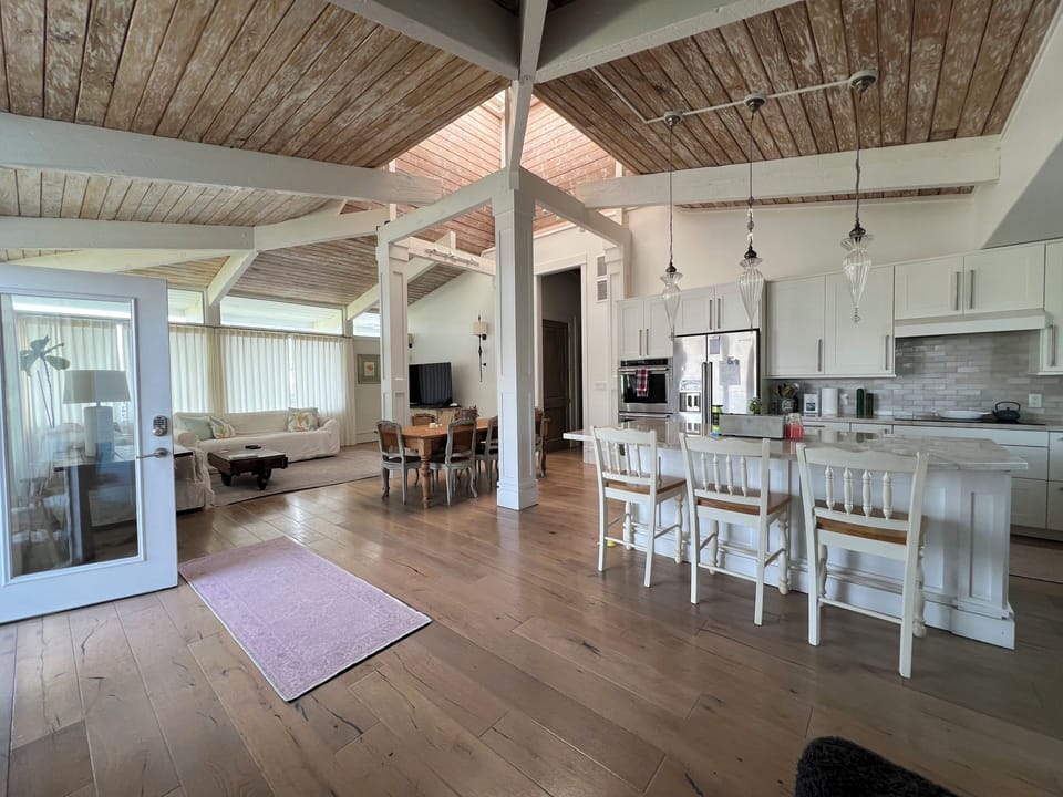 another view of open floor plan 