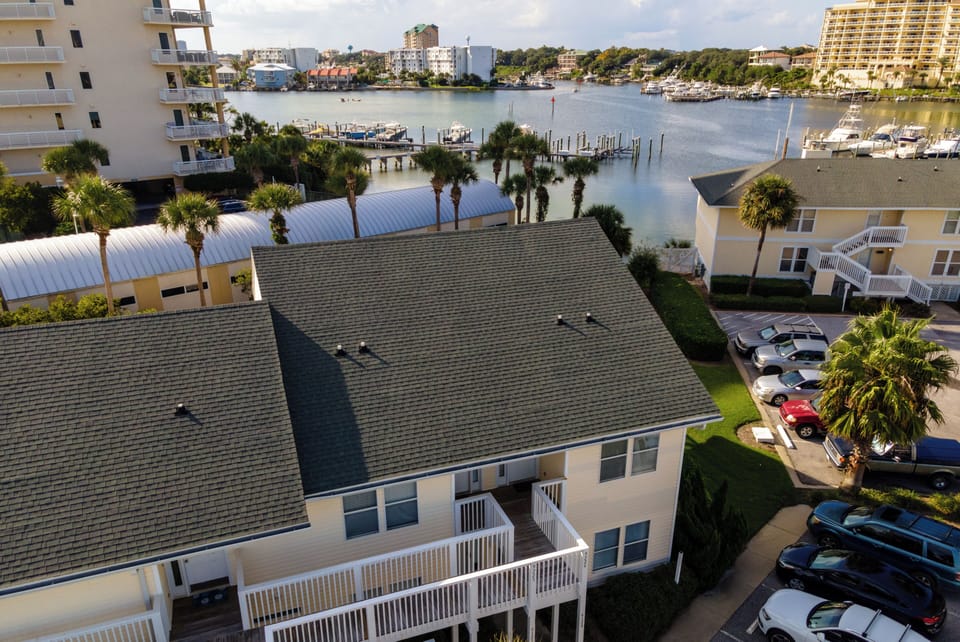 Our unit #9223 with a great view to the west of the Destin Harbor